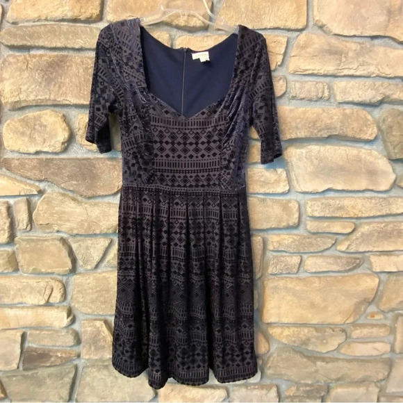 Meadow Rue Anthropologie Women's Velvet Midi Print Feminine Black small pretty! - Picture 2 of 14